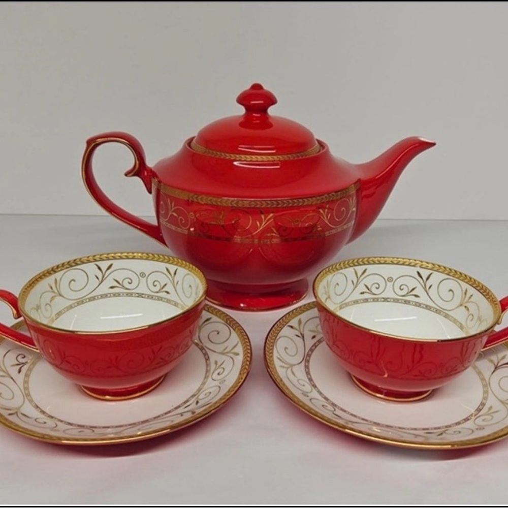 5 Pc Teavana Exclusive Collection Teapot Set Ruby & Gold Filigree Bone China